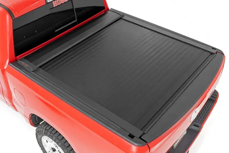 DISCONTINUED Rough Country Retractable Bed Cover 5'7" Bed | Ram 1500 & RHO (19-25)/1500 TRX (21-24)