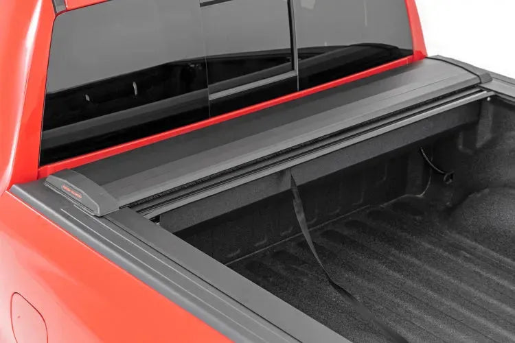 DISCONTINUED Rough Country Retractable Bed Cover 5'7" Bed | Ram 1500 & RHO (19-25)/1500 TRX (21-24)